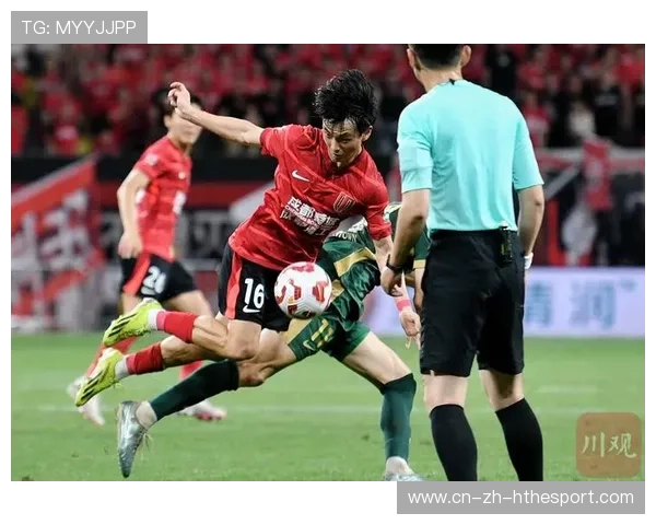 中超8月颁奖 蓉城主帅锋霸获最佳荣誉，成都蓉城替补中超